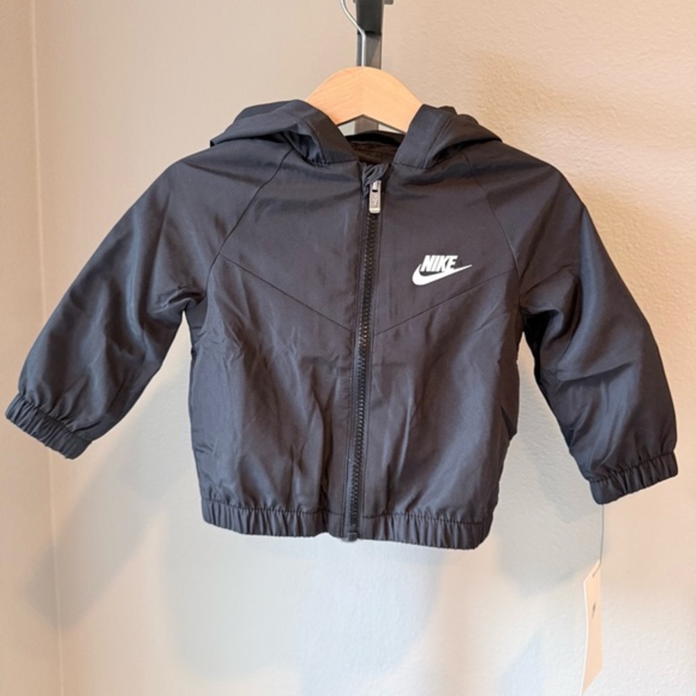 NWT Nike black Windrunner jacket size 12 months